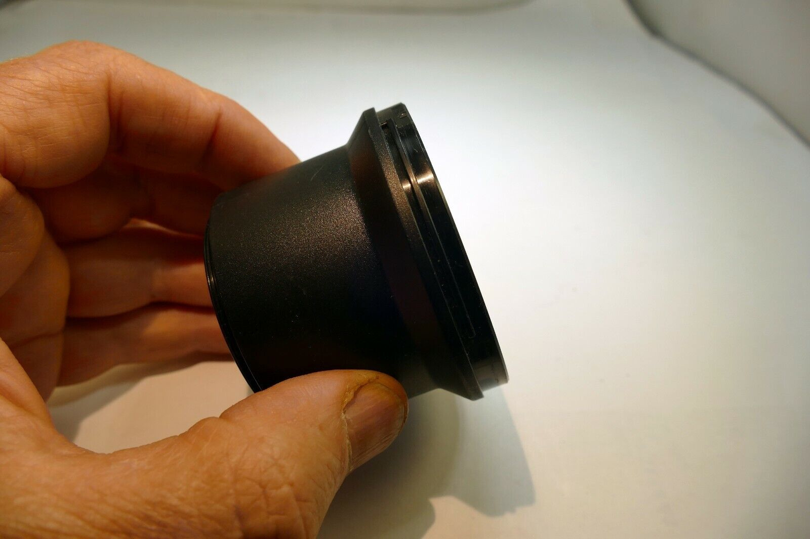 51mm Plastic screw in type (male threads) Lens hood / shade adapter