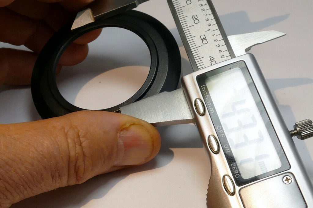 38mm plastic lens hood shade  38.5mm female threads screw in type