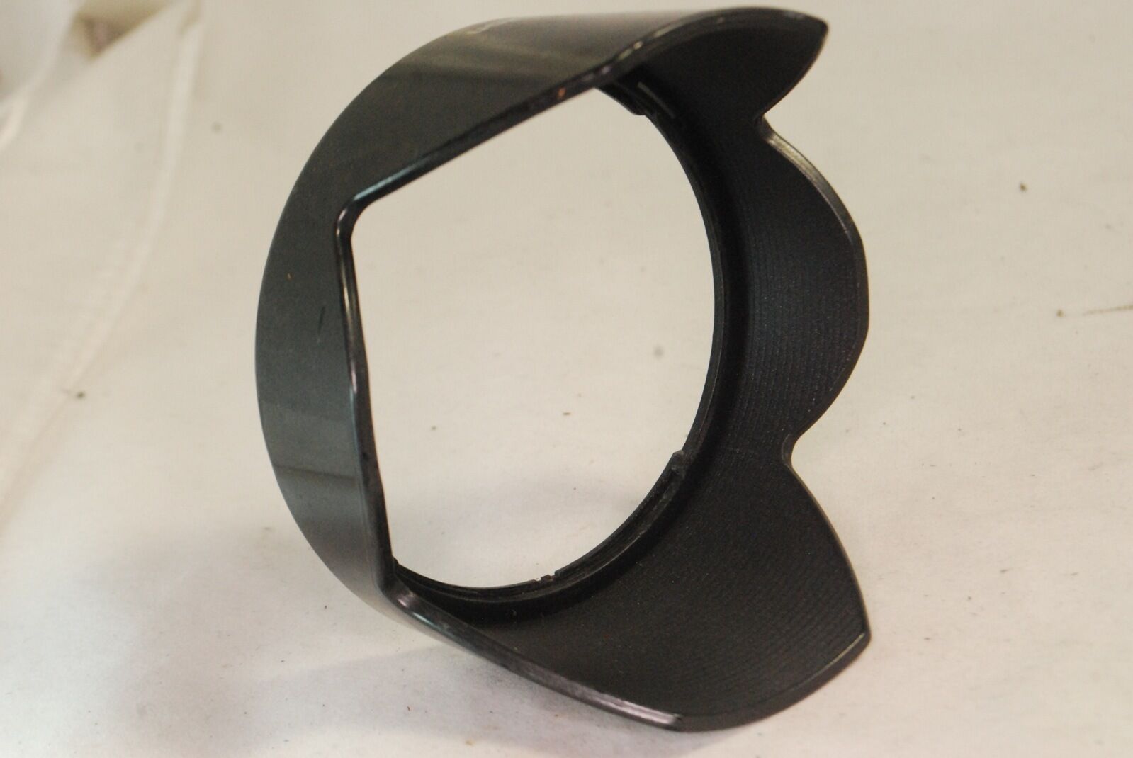 Tamron C8FH Lens Hood for Super 28-200mm f/3.8-5.6 Adaptall & AF Lenses S3109011