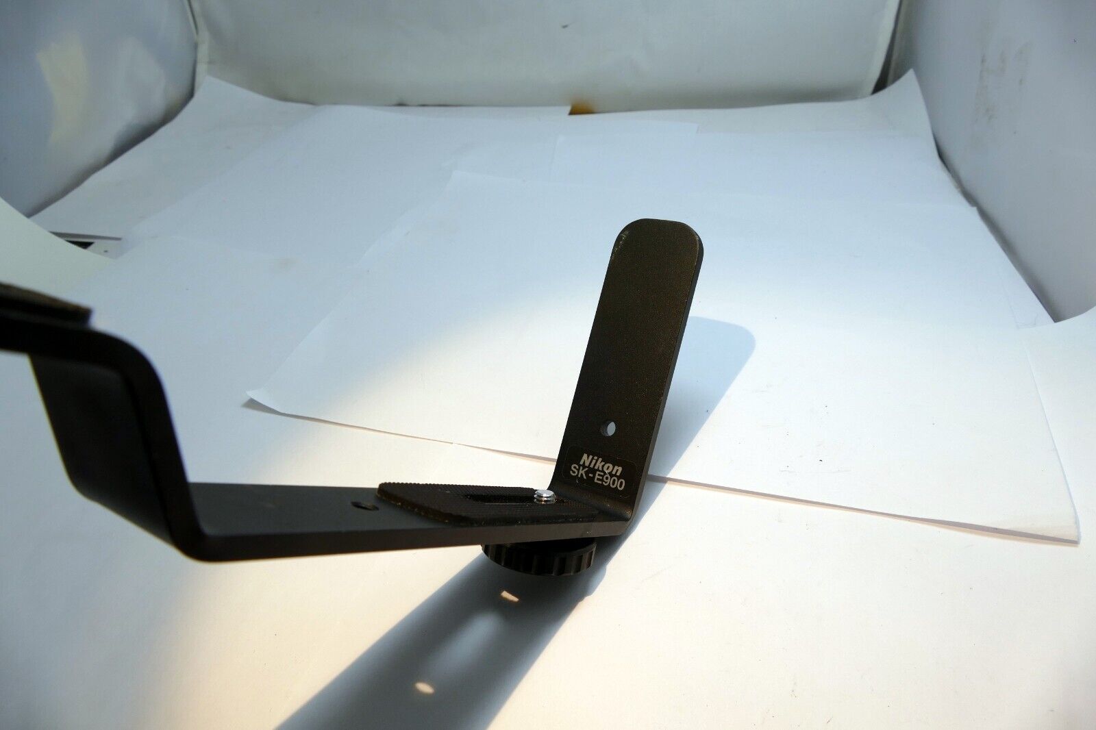 Nikon SK-E900 flash bracket for Coolpix 900S 950 990 995 4500 camera