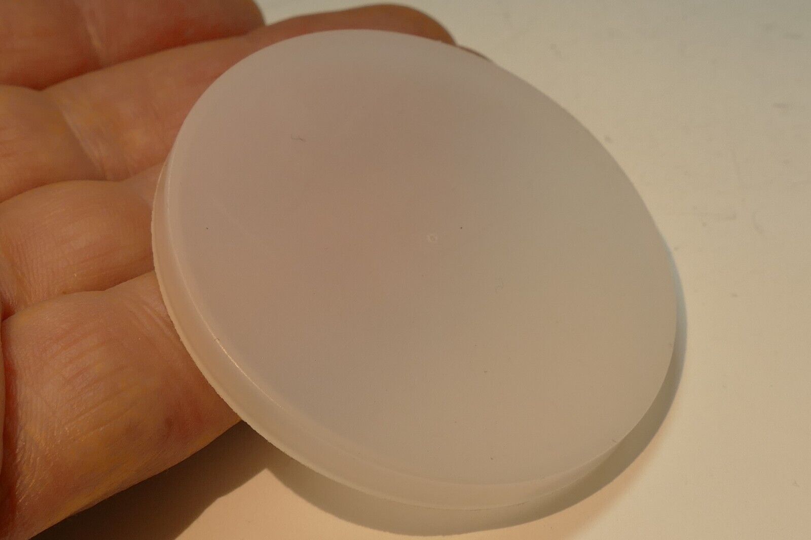 Nikon F camera Cap - slip on type White for FE FM FM10 - genuine OEM