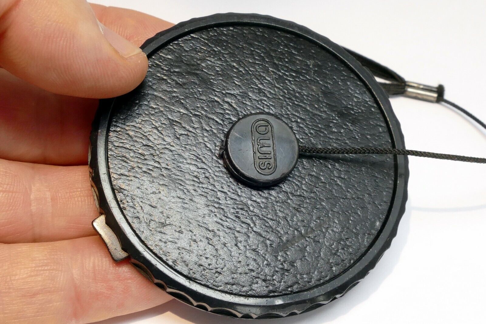 67mm snap on type Lens Front Cap black with keeper string