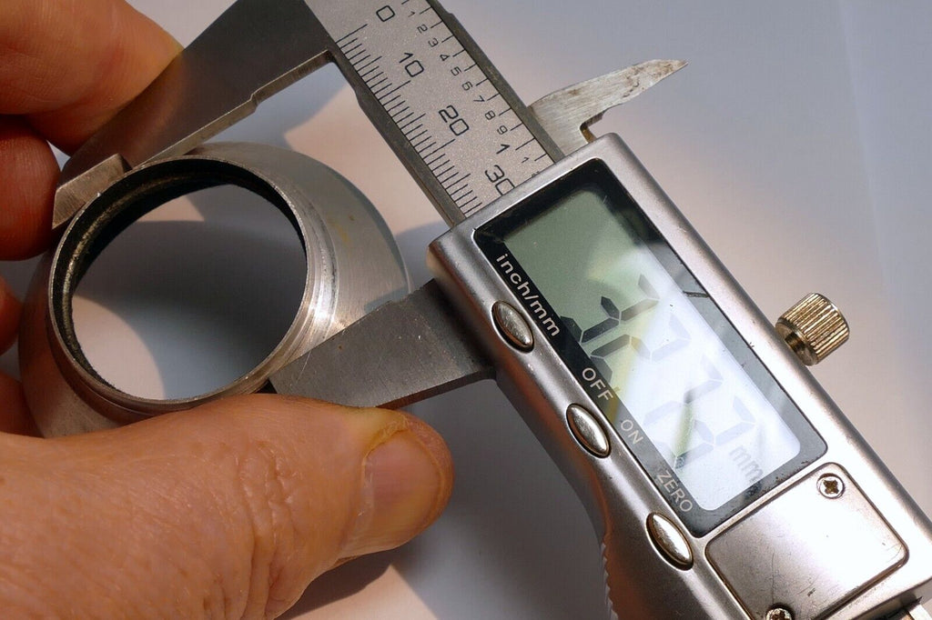 Milo series 5 V Metal Lens Hood Shade screw in for 33mm threaded