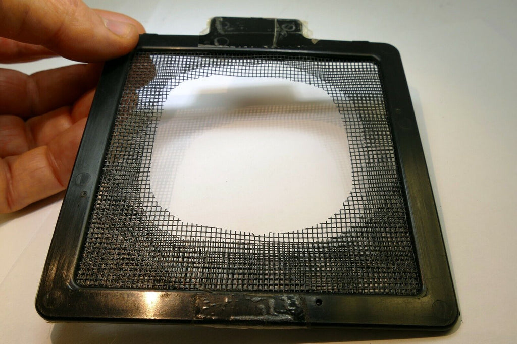 Lindahl Plastic Vignetter Mask Frame 4.5X4.5" bellows 3" Large Oval portrait