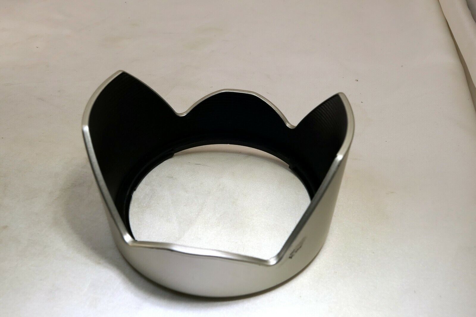 Tamron Plastic Lens Hood Made in Japan for Super 28-200mm f3.8-5.6 SILVER