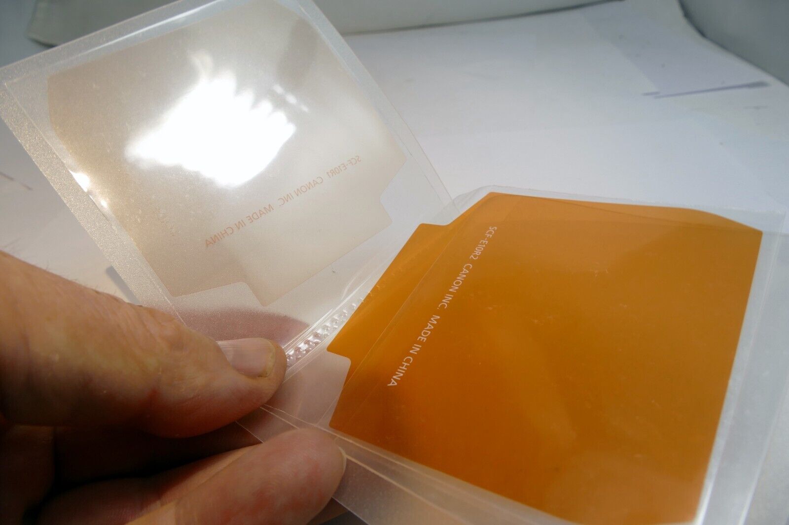 Genuine Canon SCF-E1 (SCF-E10R1, SCF-E10R2) Color Flash Filter Set for 600EX-RT