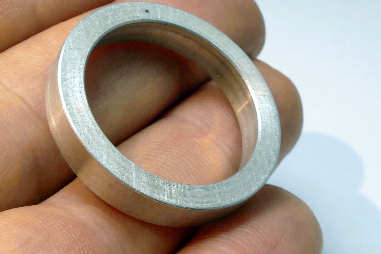 24mm ID  ring for lens smooth without any threads 32mm OD