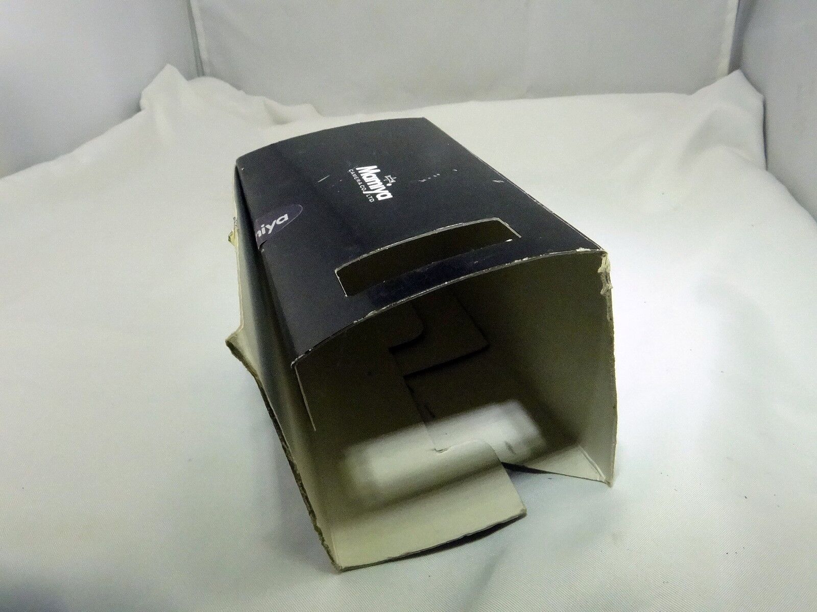 Empty box for Mamiya Sekor Macro E 50mm f3.5 Lens ZE with foam (damaged)