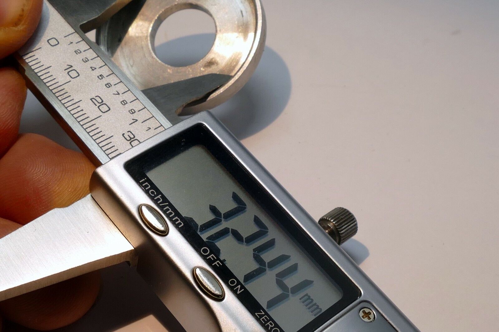 Enteco # 516 18mm to series 5 adapter holder Filter