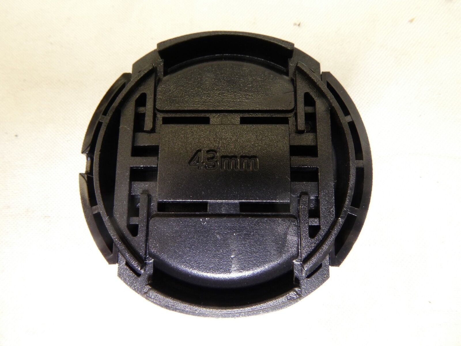 43mm Black Front Cap Lens snap on type for EF-M 22mm lens 28mm macro