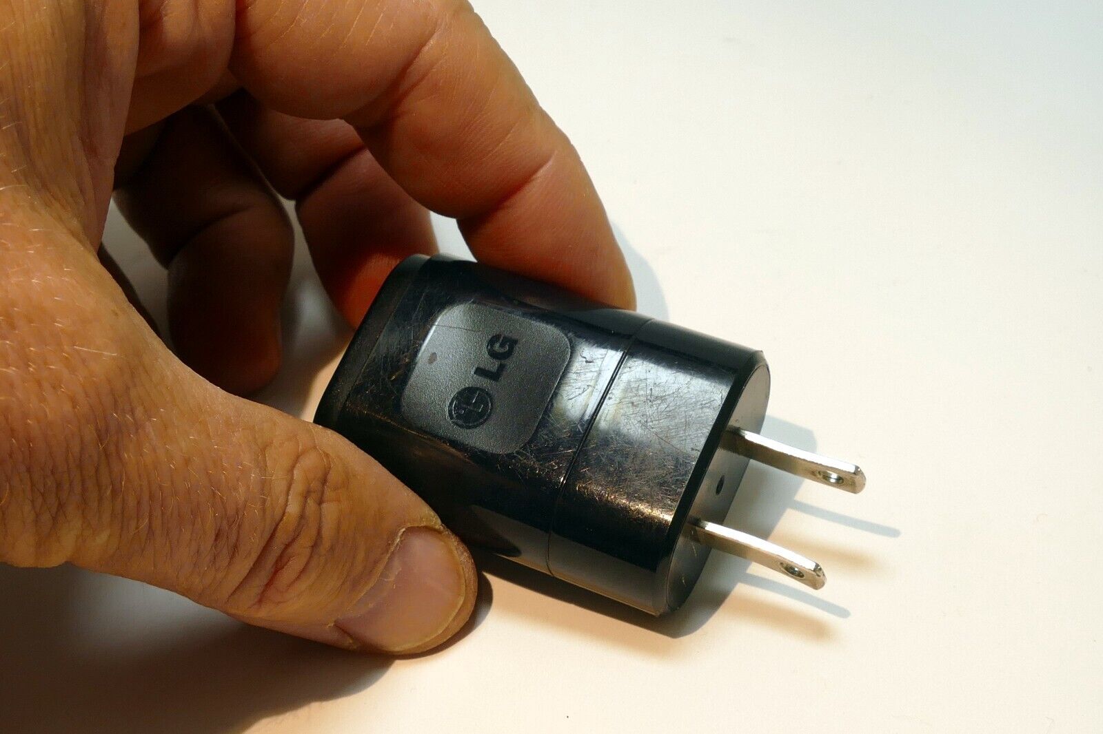 LG MCS-01WD Travel USB AC Power Adapter - OEM