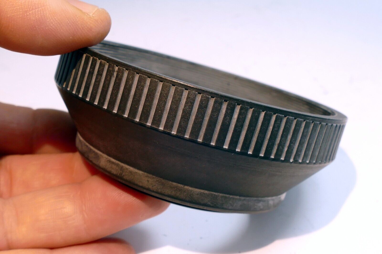 58mm Rubber  Lens Hood Shade Double threaded for 57mm f1.4