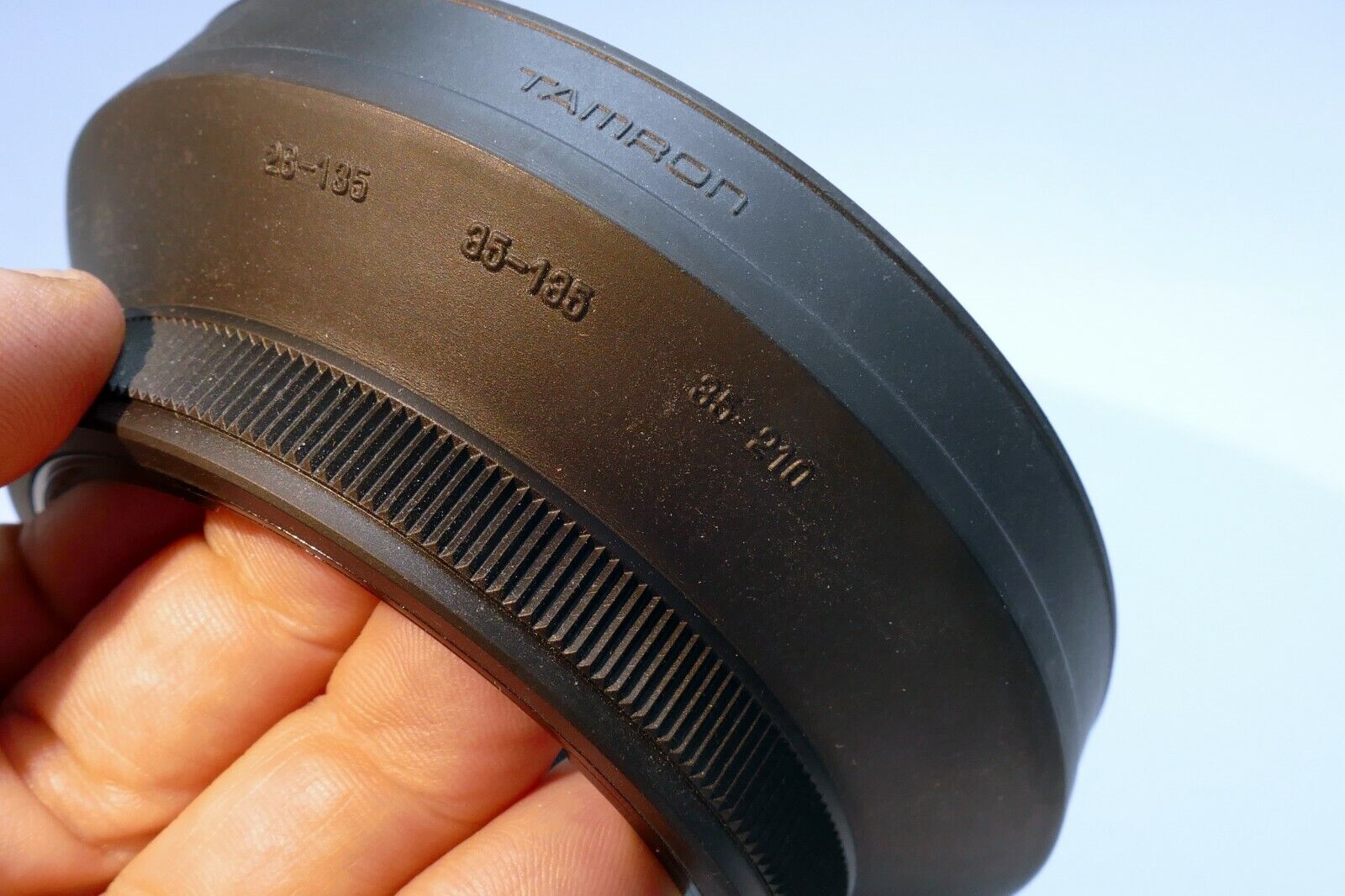 Tamron  28-135mm 35-135mm 35-210mm Adaptall 2 Rubber Lens Hood Shade