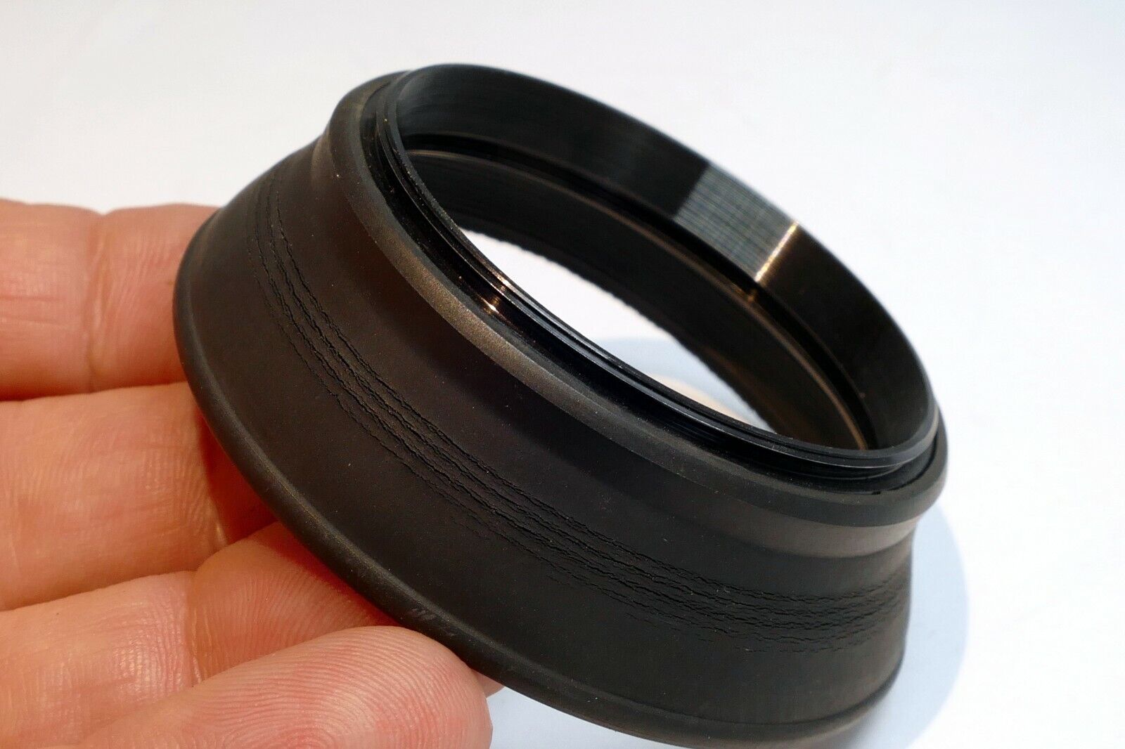52mm Rubber Hood shade   double threaded short  rubber  telephoto
