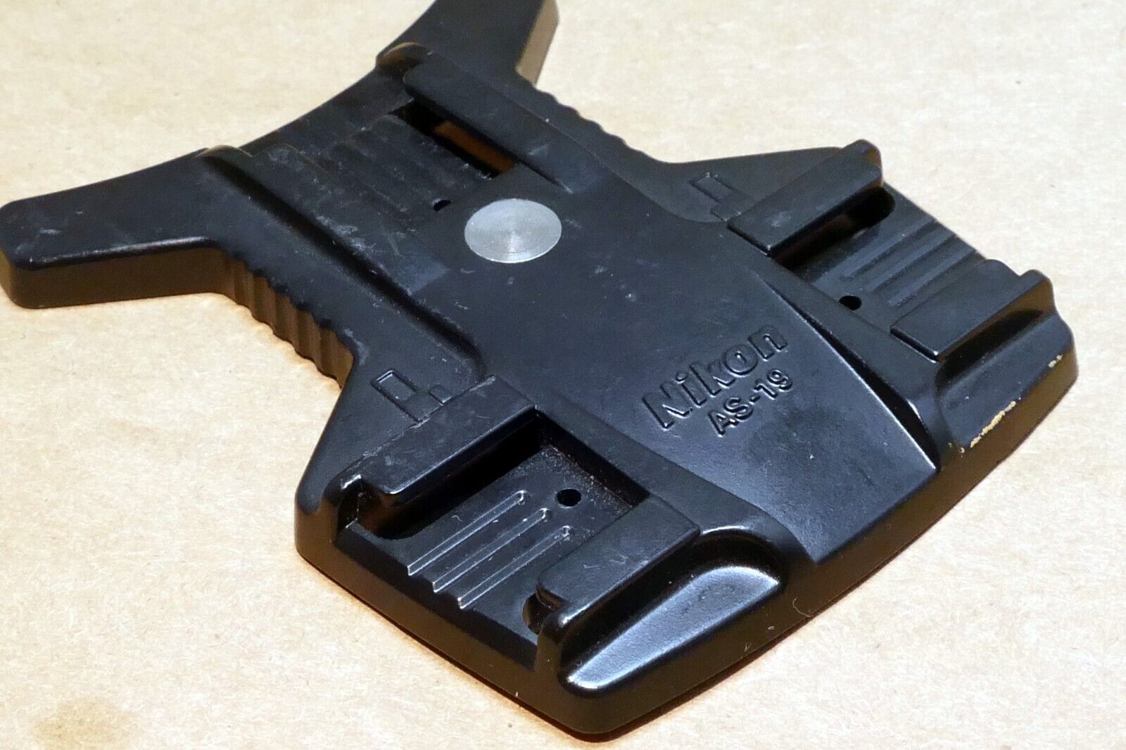 Nikon AS-19 Speedlight Stand for SB-800 SB-600 SB-700 SB-900 SB-26 28 - OEM