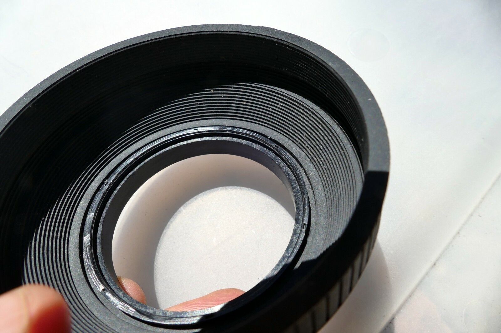 58mm Rubber Lens Hood Shade with double threads in the front for f1.7 f1.4