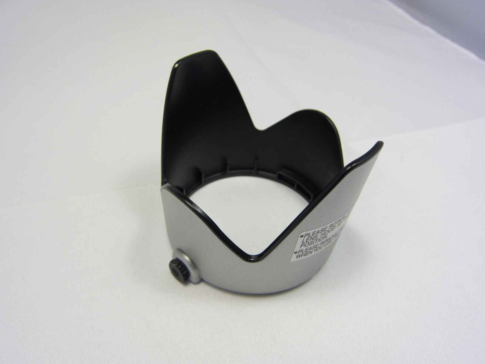 Used Unknown Brand Plastic 52mm Flower Petal Lens Hood 9301049