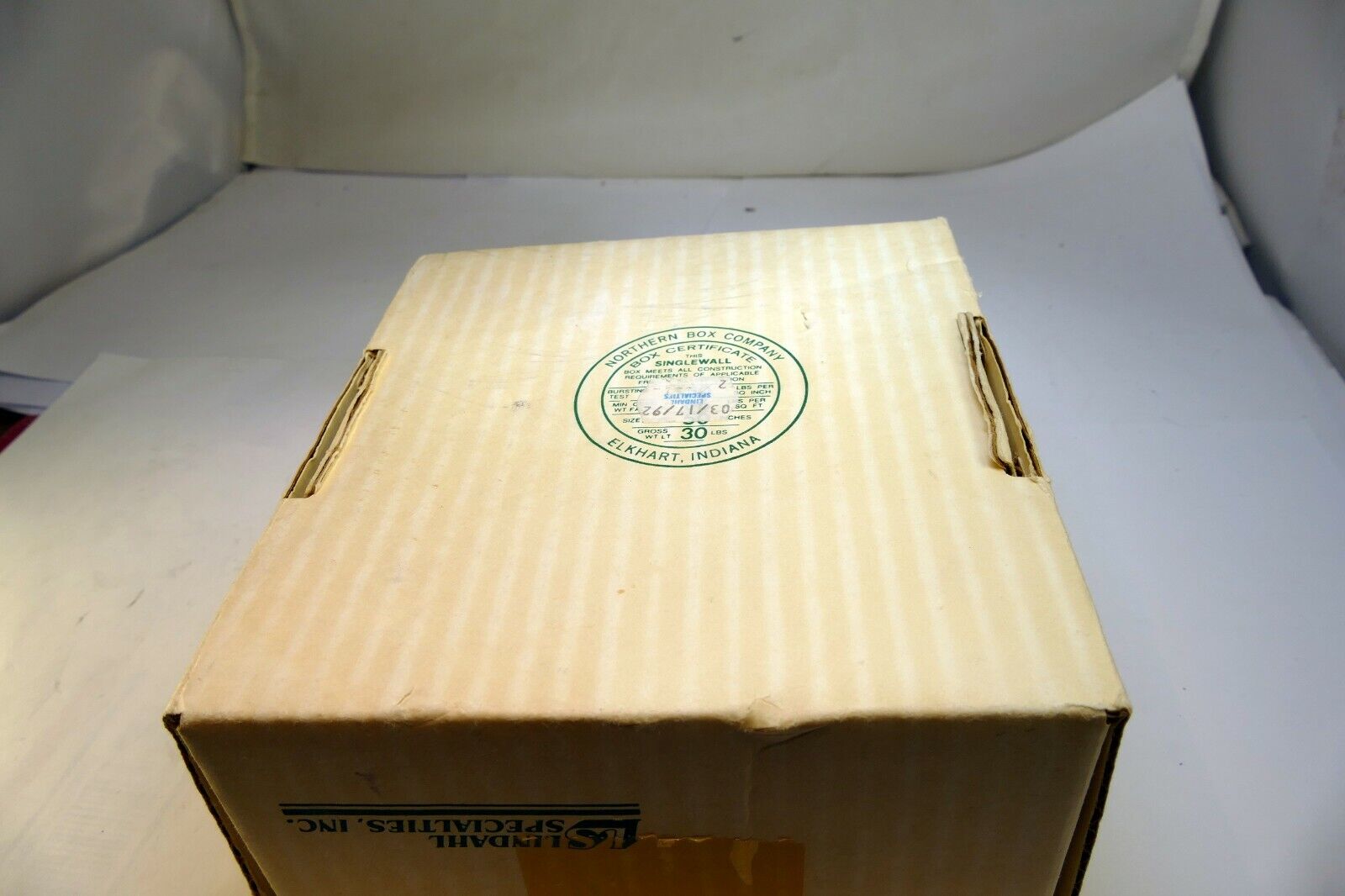 Empty box only for LS Lindahl Specialties bell-O-Shade 31-1325