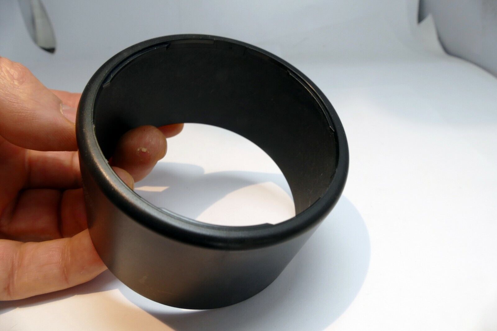 70mm ID Twist on Lens Hood Shade telephoto unknown brand