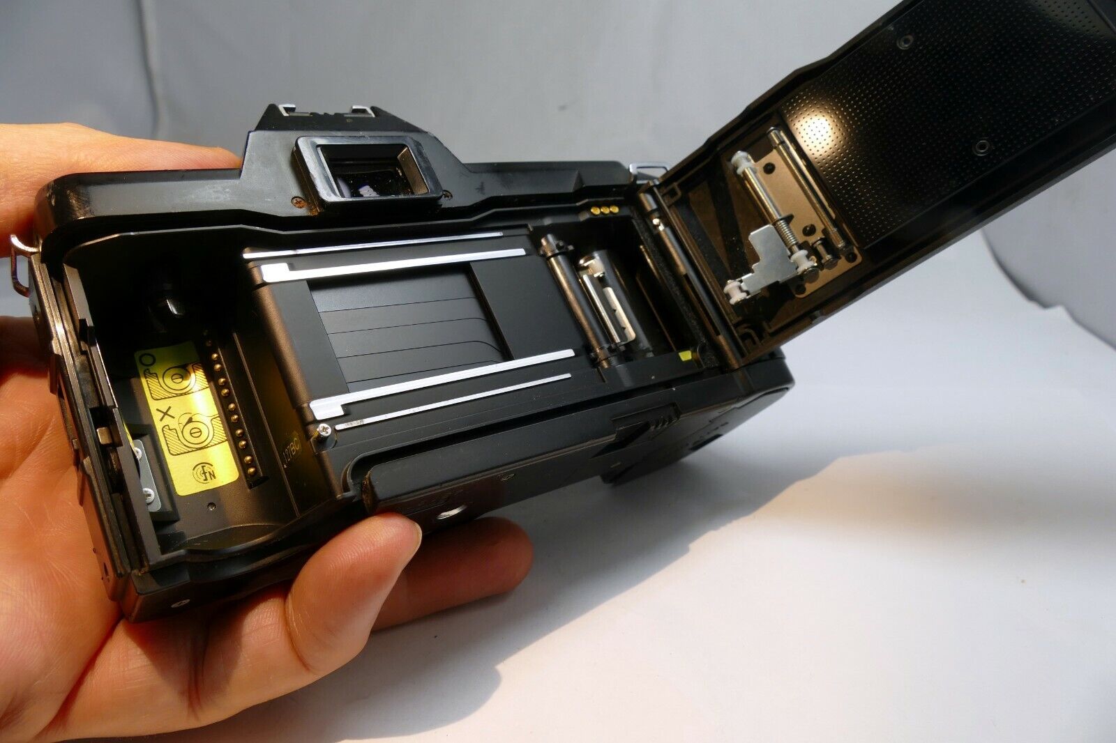Chinon CP-7m 35mm SLR Film Camera body only  - AS IS parts