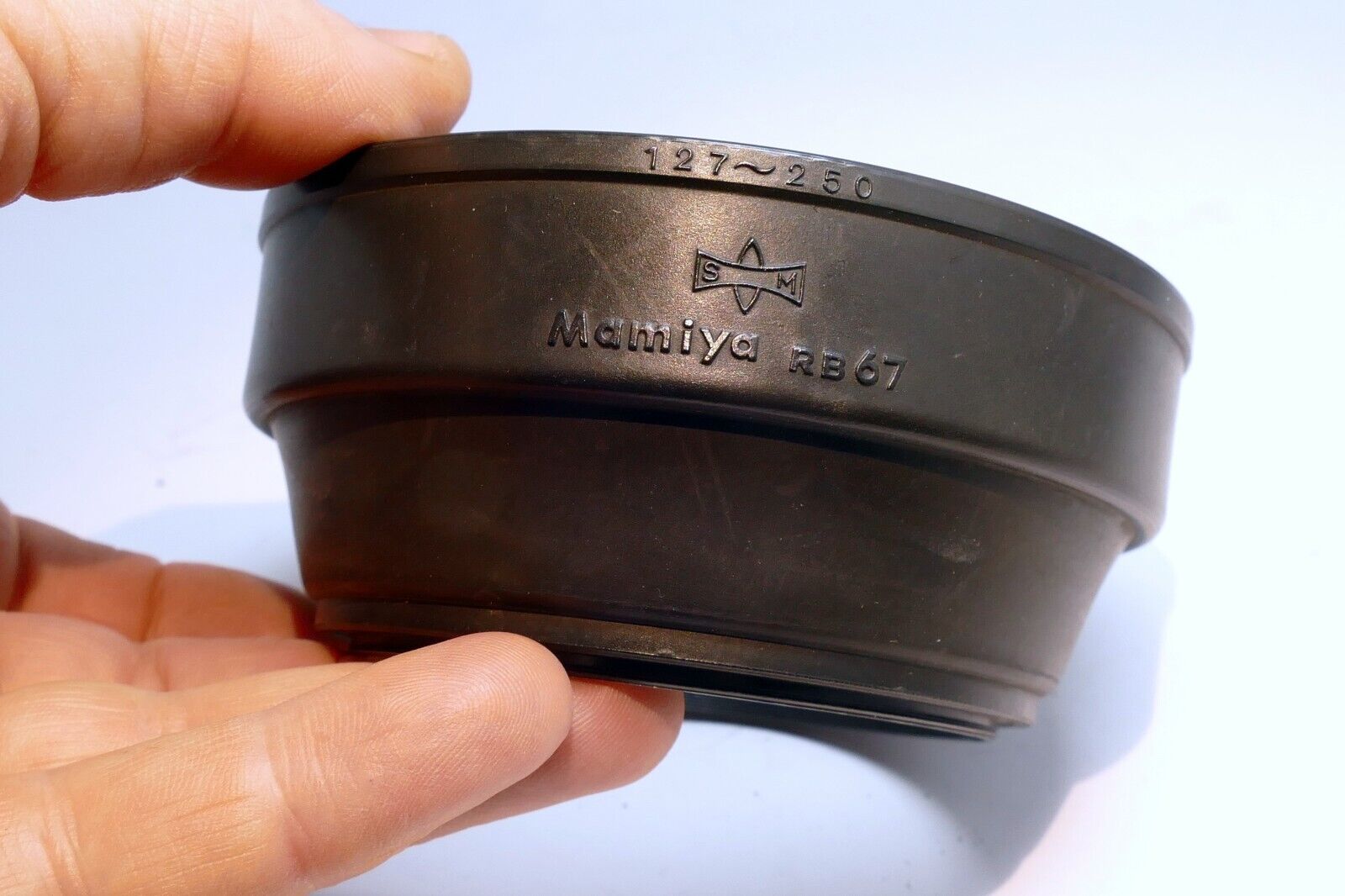 Mamiya 100-200 F/5.2 f4.5 250mm Lens Shade Hood 77mm Sekor C RB67 RZ67