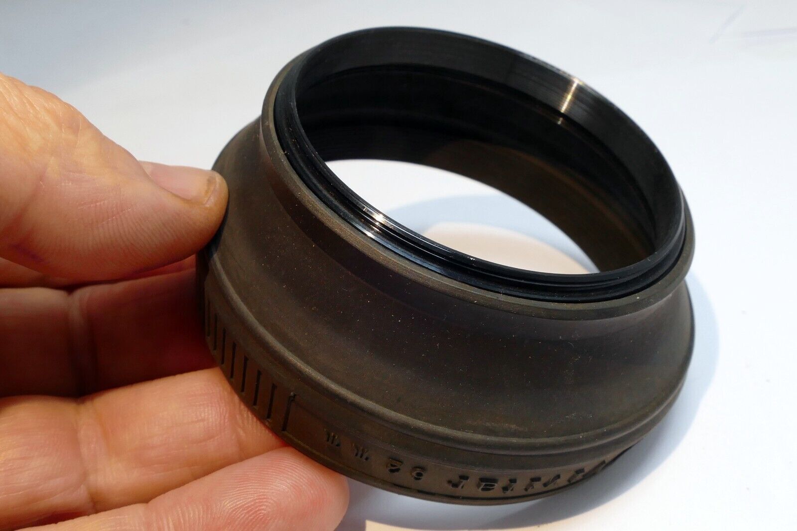 62mm Collapsible Rubber Lens Hood Shade for 70-210mm zoom double threaded