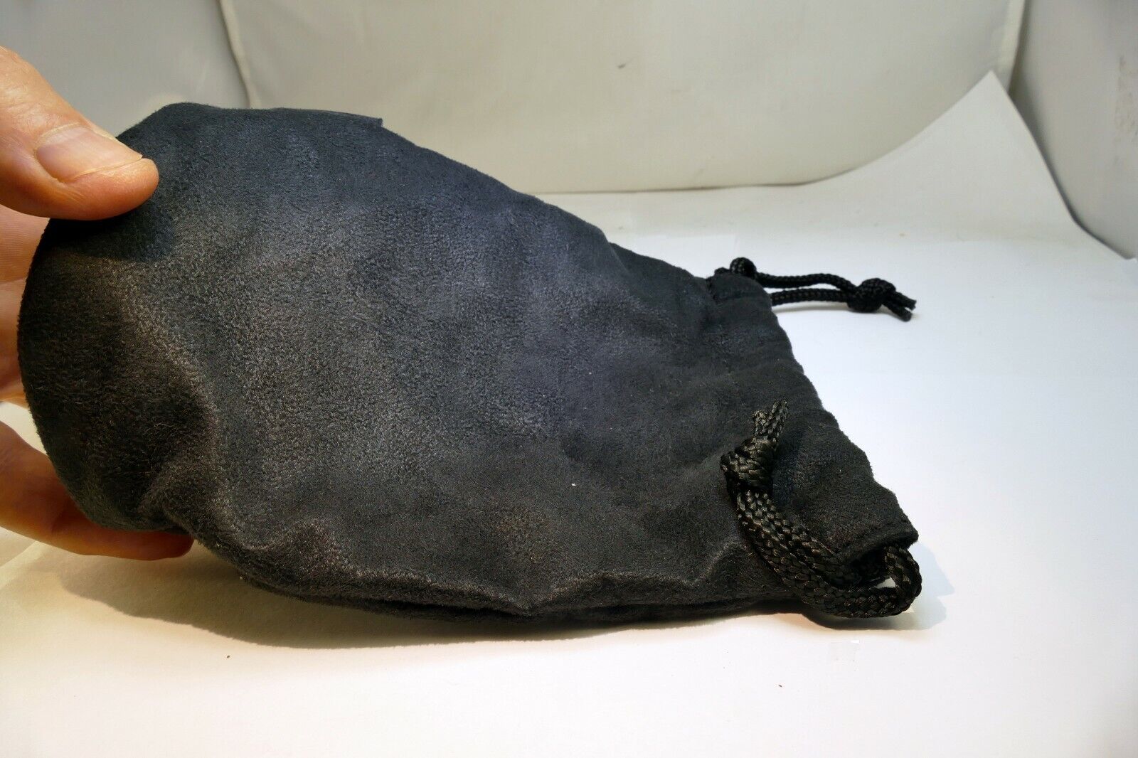 Nikon CL-0918  Soft Lens Case drawstring Bag  for 55-200mm f4-5.6G ED AF-S VR
