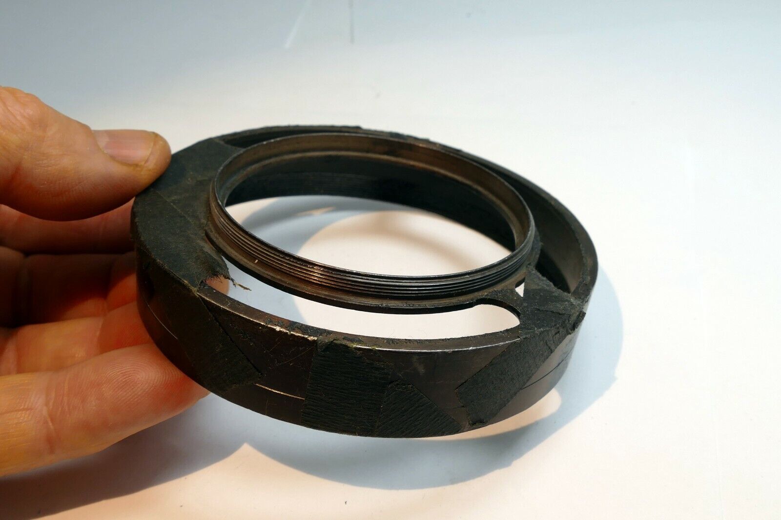 66mm OD Vented Lens Hood Shade screw in threaded male series VIII