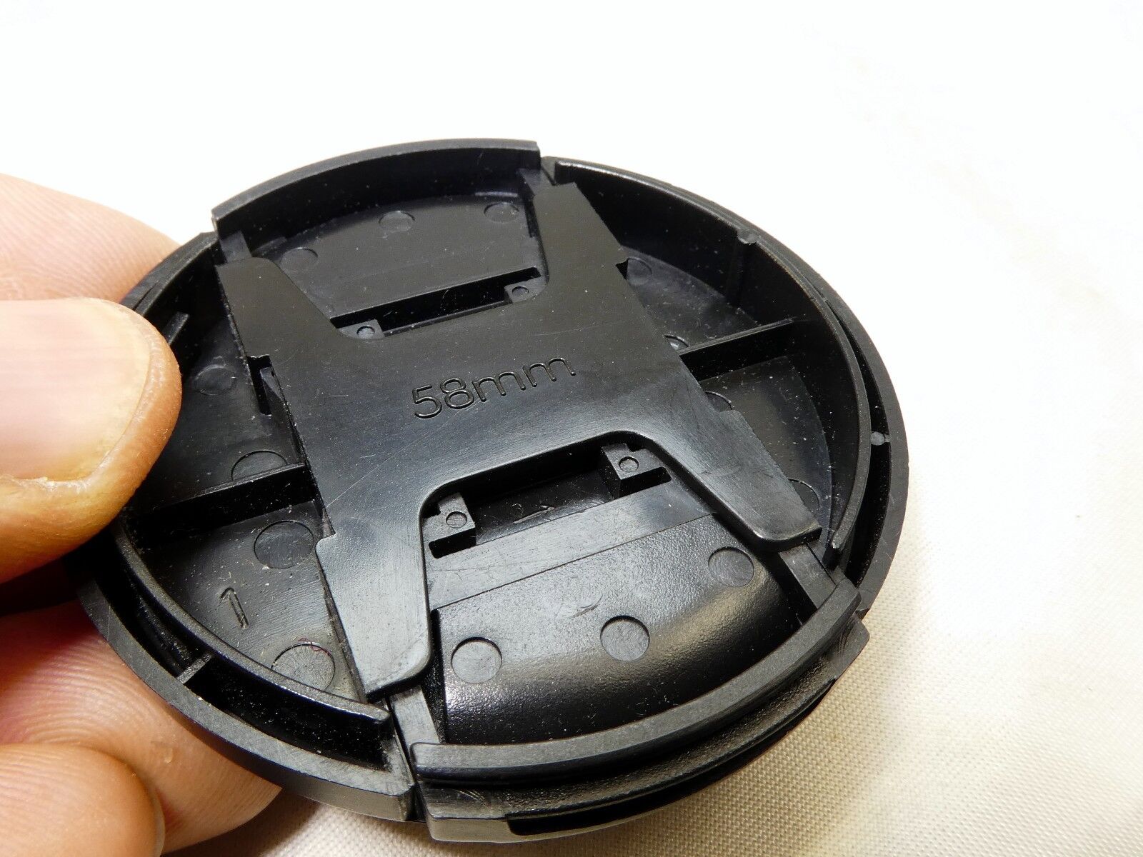 58mm Lens Front Cap Black Plastic 18-55mm IS