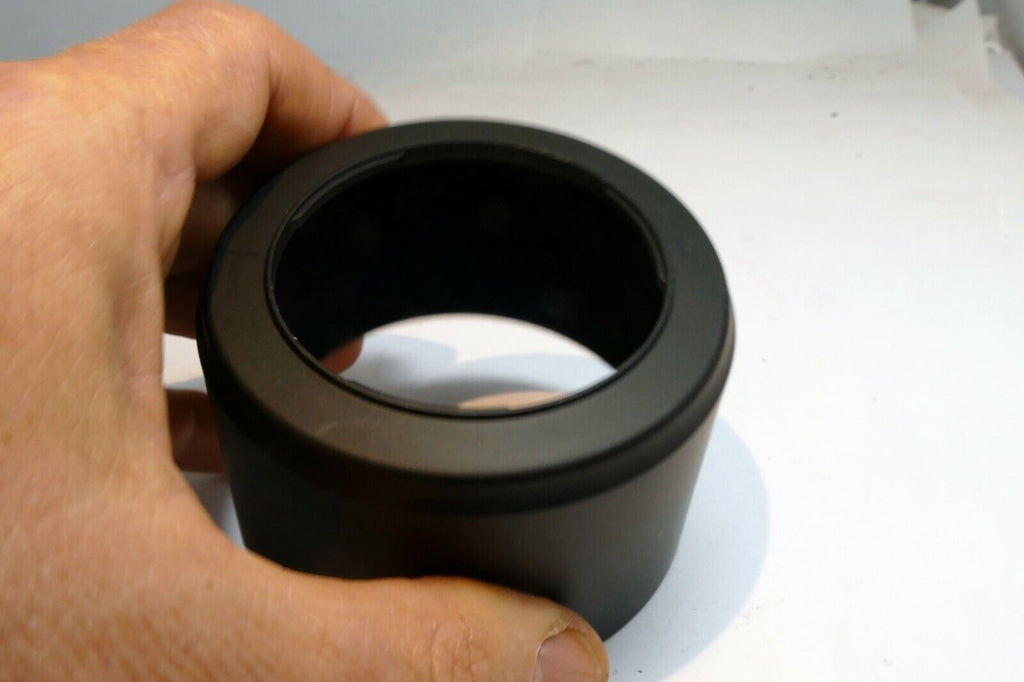 Lens Hood Shade twist on type for 55mm  rim