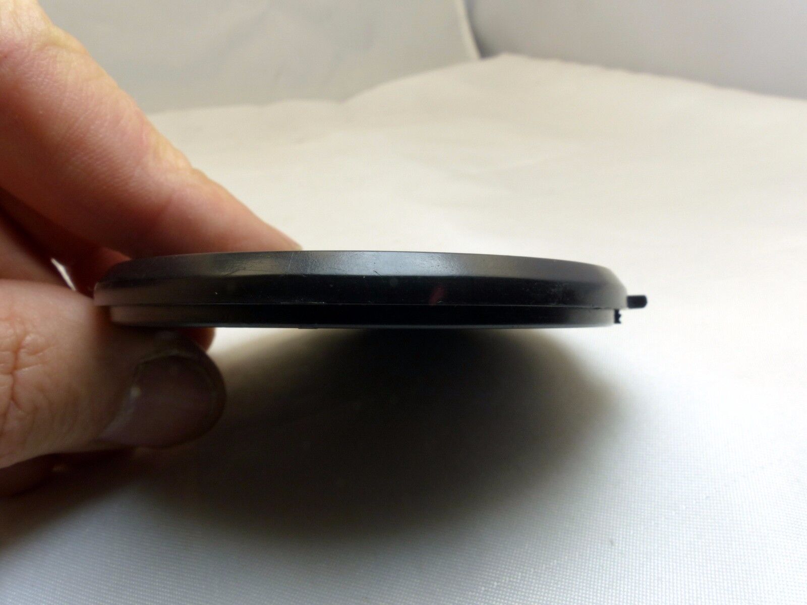 72mm Front lens cap cover snap on type plastic black  9220004