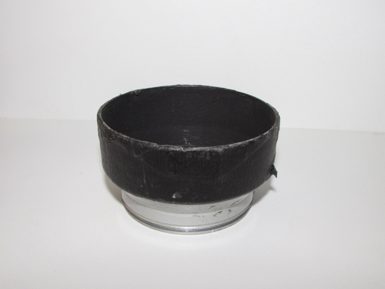 Used 67mm Lens Hood unusual threads recessed  B10354