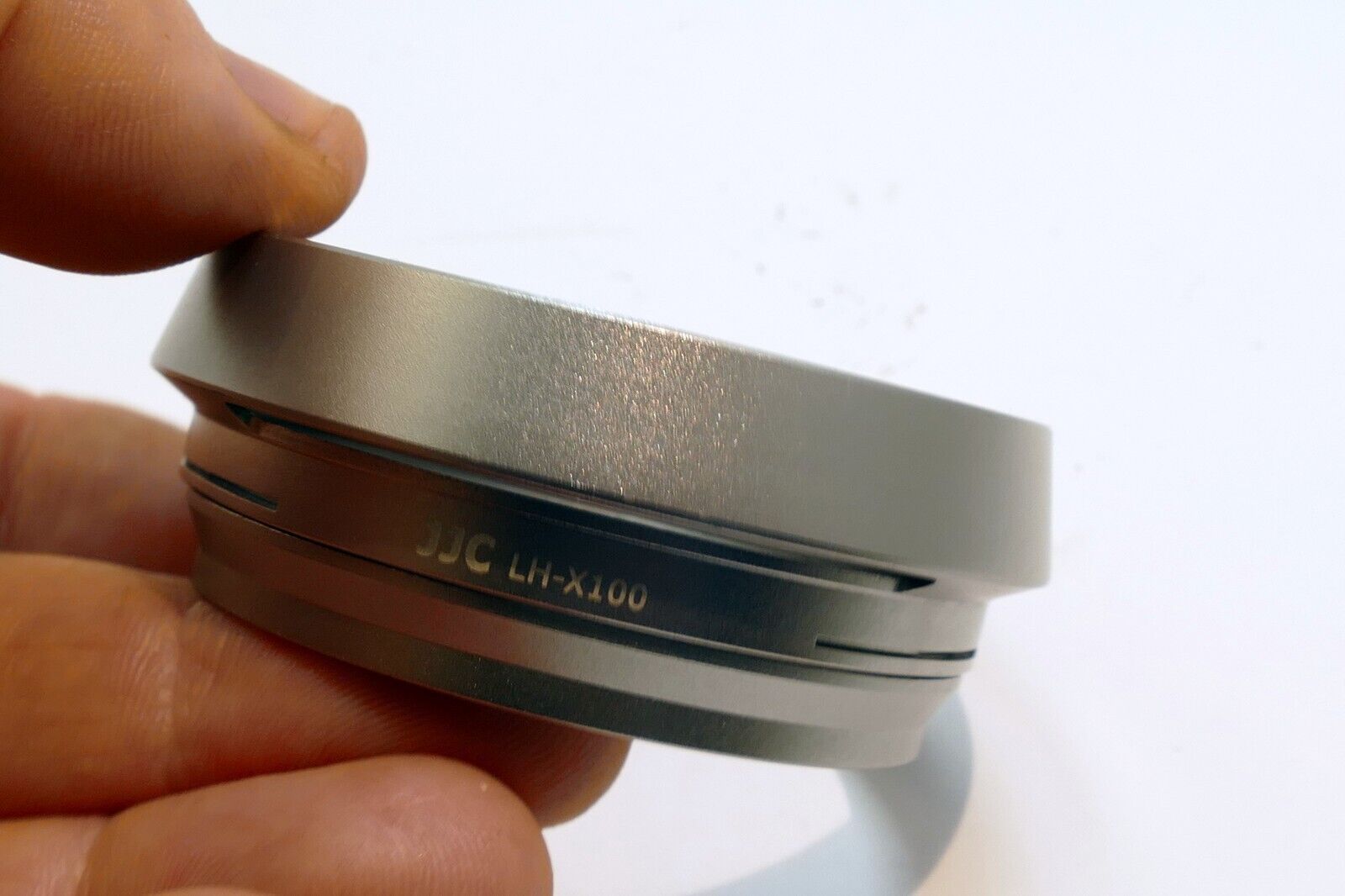 JJC LH-X100 Metal round Bayonet Hood Shade for Fujinon X100 camera lens