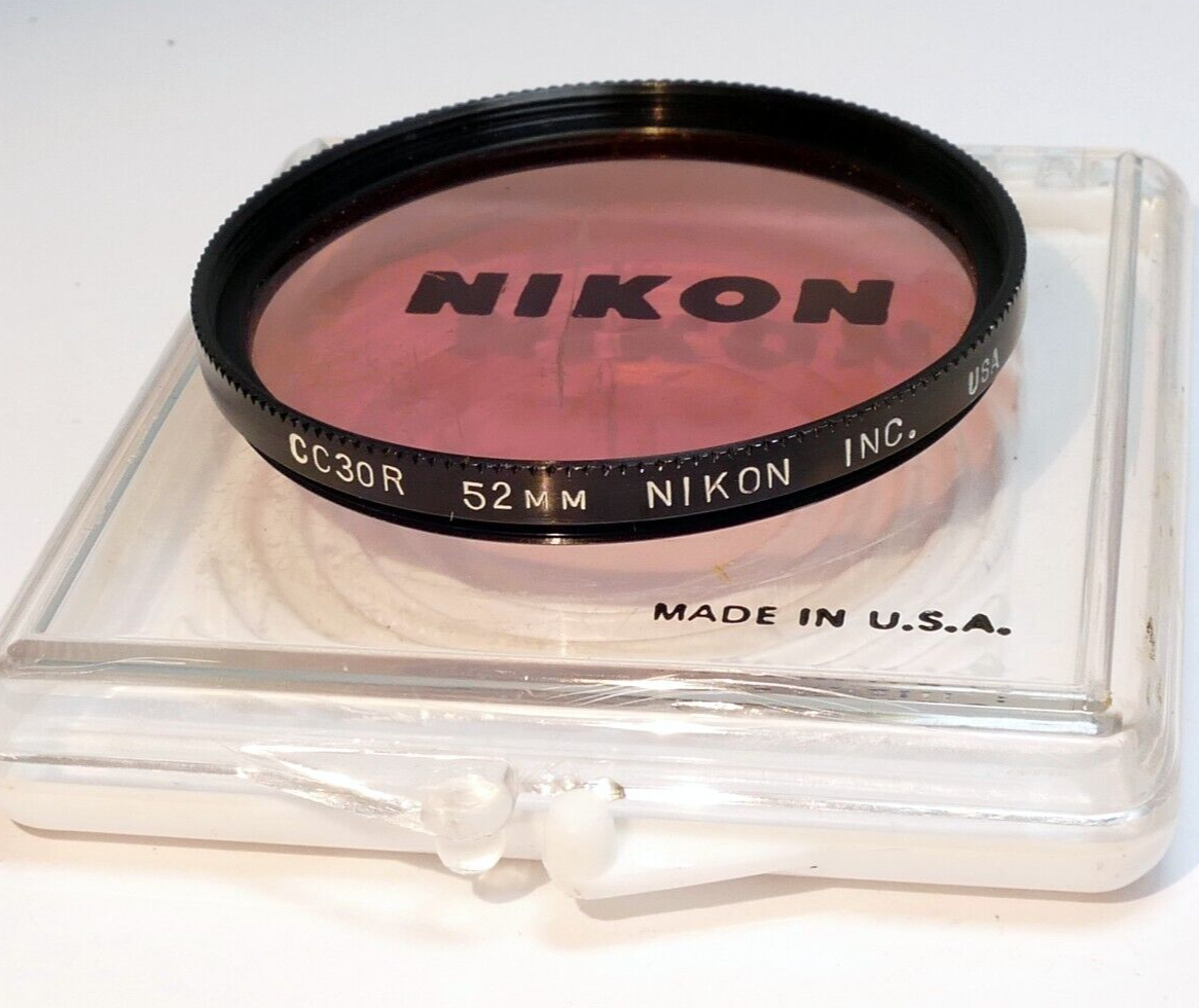 Nikon 52mm CC30R Filter made in USA  Nikkor Genuine tungsten correction