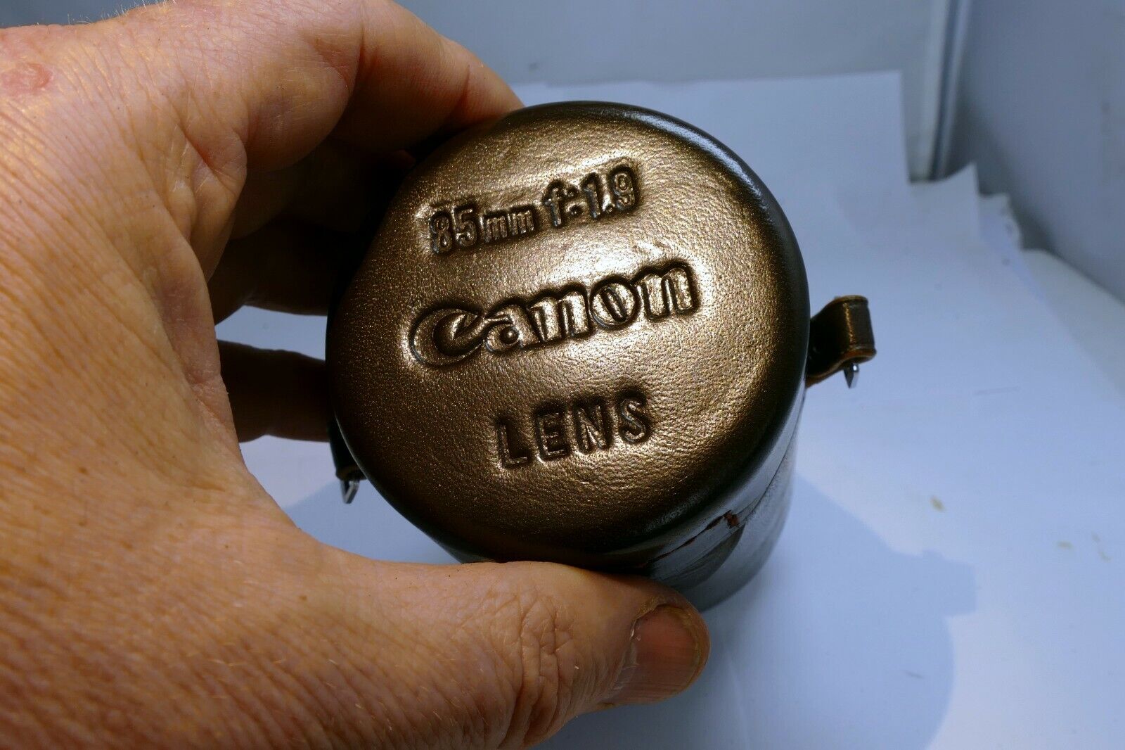 Canon  Hard Leather Lens Case for 85mm f1.9 f2 rangefinder LTM