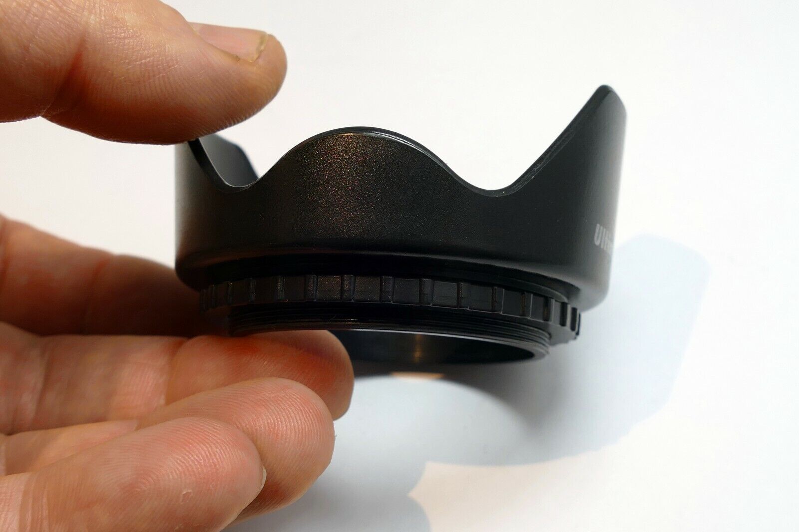 Ultimax 49mm Lens Hood Shade screw in petal plastic