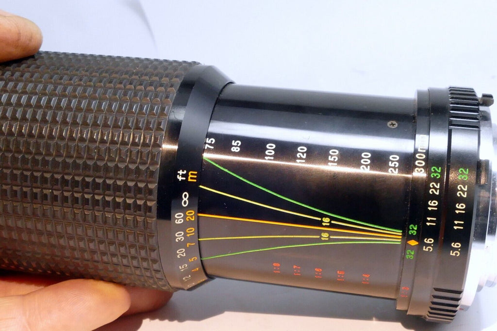 Albinar 75-300mm f5.6 MD Minolta Lens -   with fungus inside - as is for parts