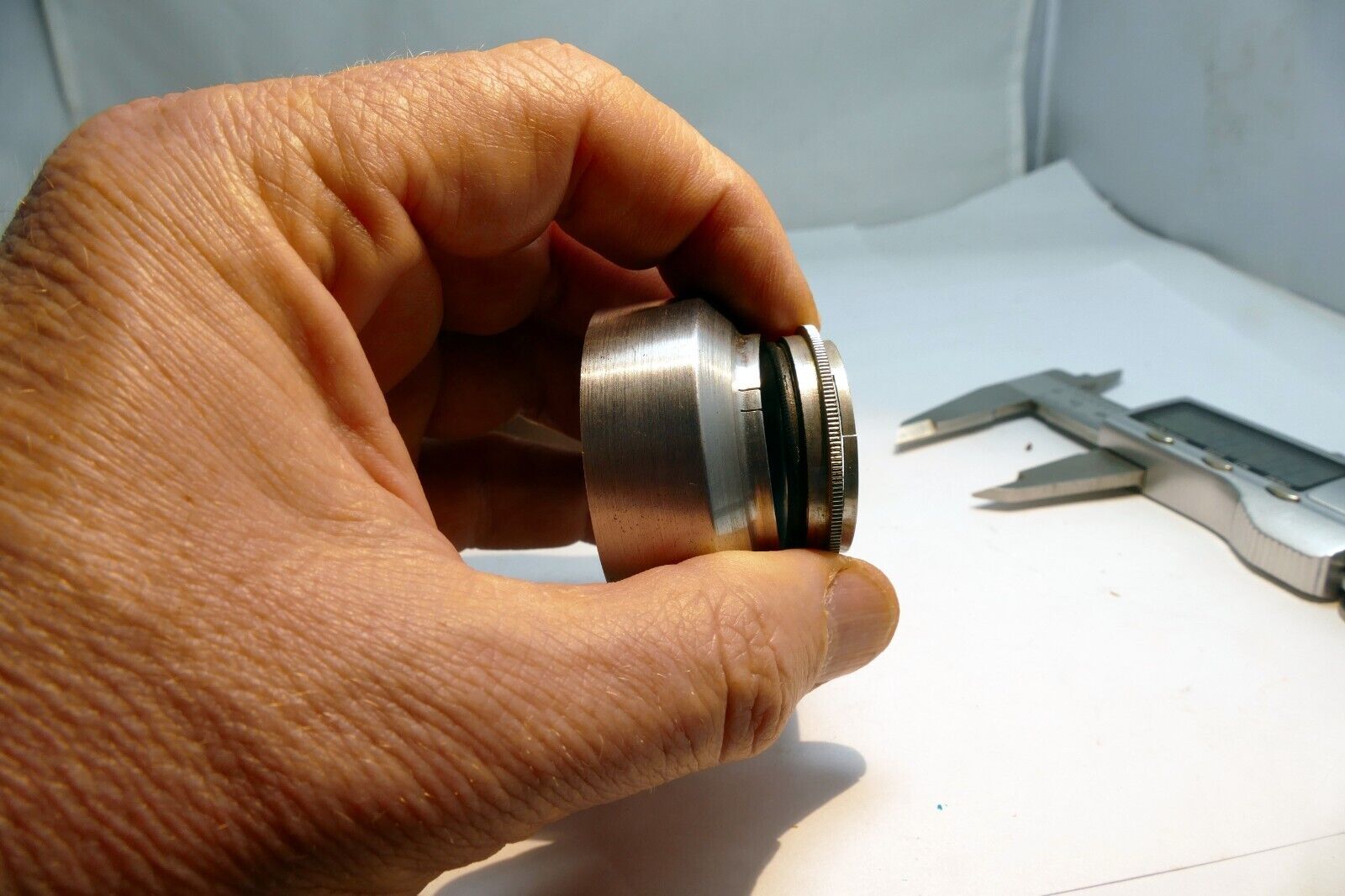 28.5mm Metal Lens Hood series 5 V 30mm OD for Ziess vintage with case