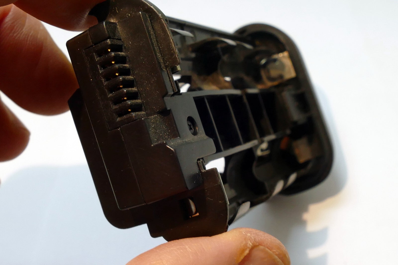 AA Battery Holder for camera grip GC D12H