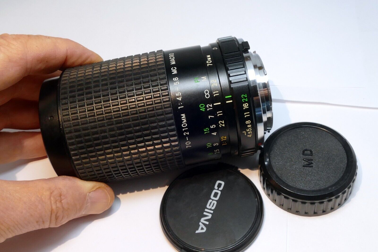 Cosina 70-210mm f4.5-5.6 MD Lens Telephoto w Haze inside - AS IS Parts or Repair
