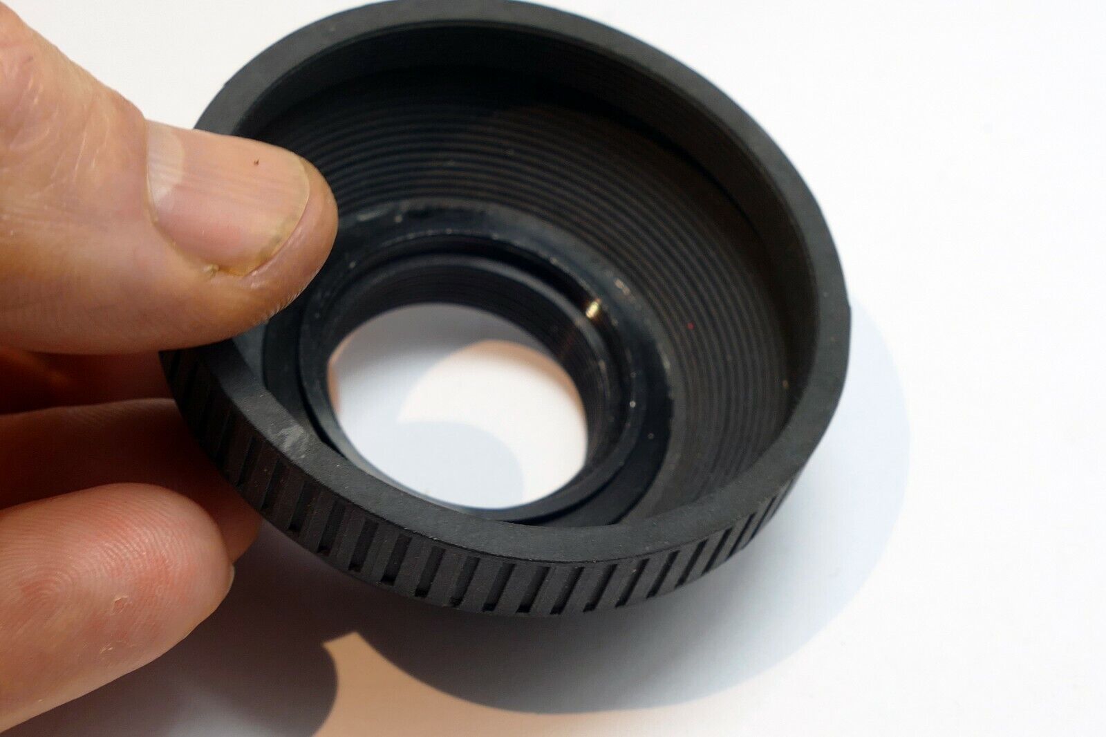 31mm Rubber Lens Hood Shade screw in