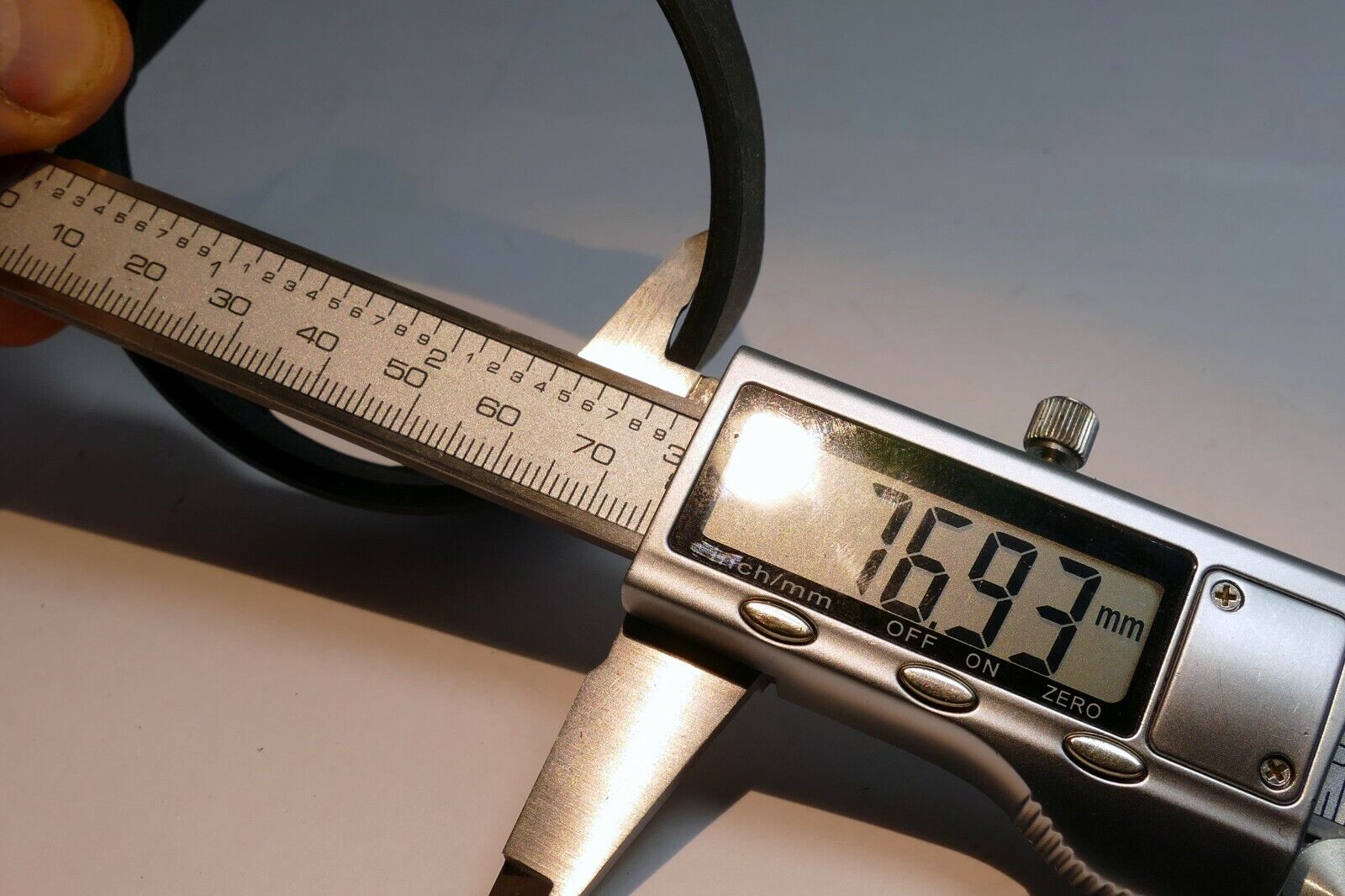 72mm Rubber Lens  Protective cover slip on type (rubber only)