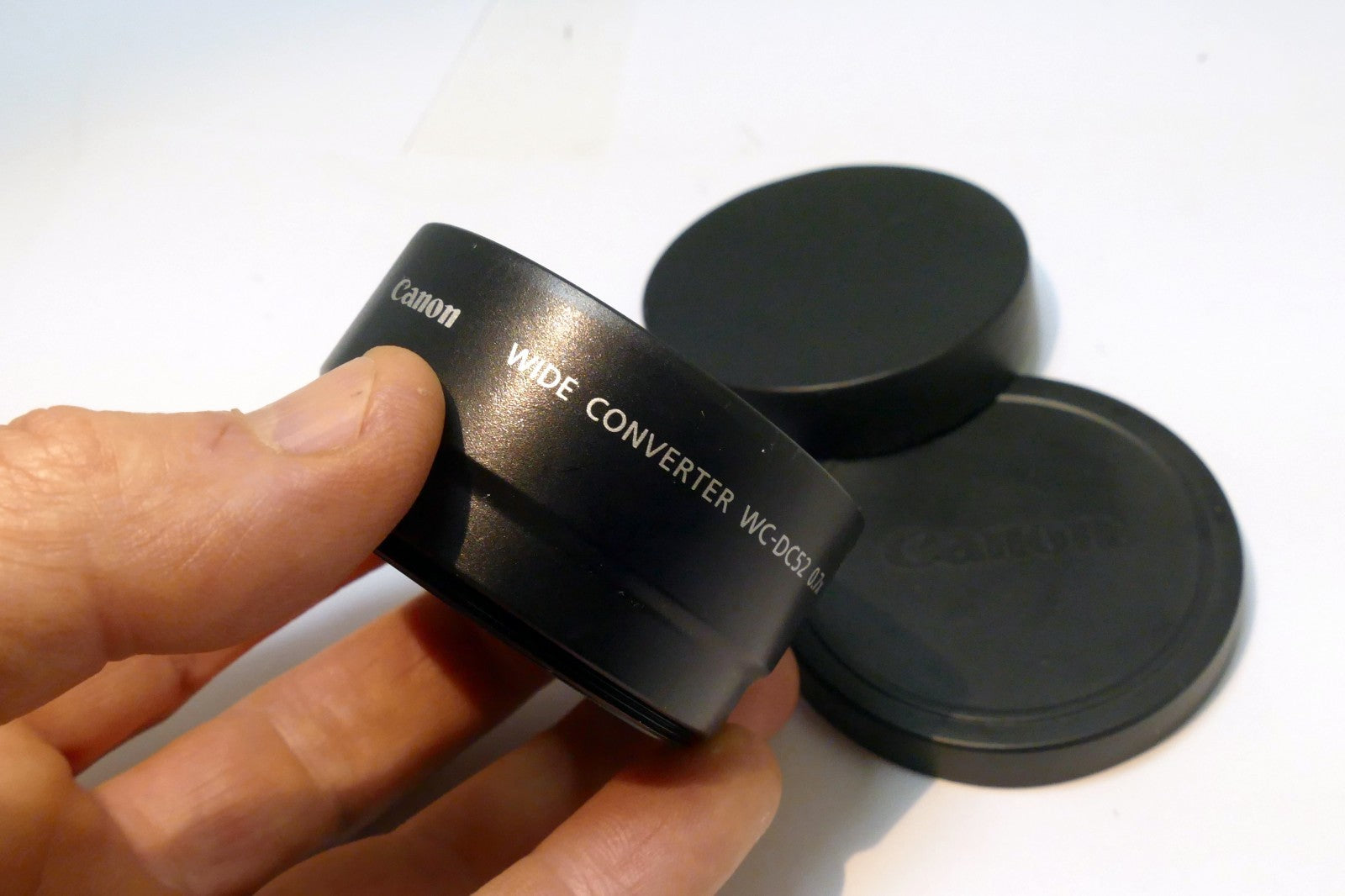Canon WIDE Conversion Lens  WC-DC52 0.7X AUX