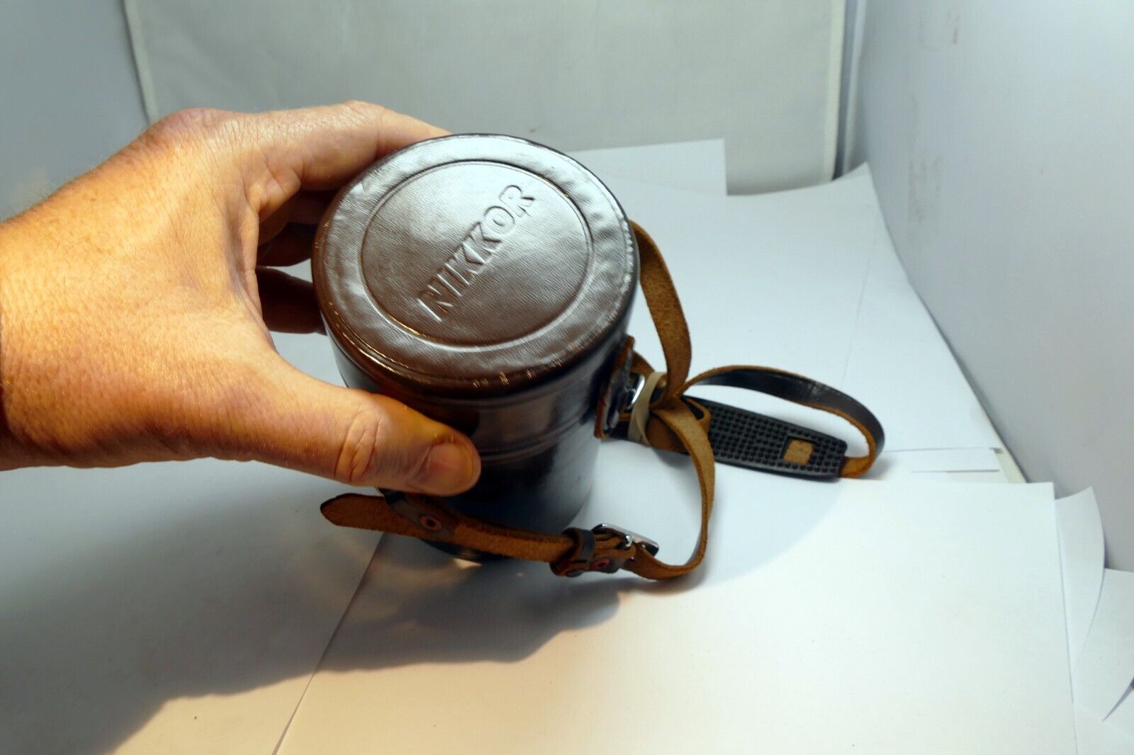 Nikon NIKKOR Lens Hard Case (for 85mm f1.8 Nikkor Ai-s f2 Non-AI ) - Genuine OEM