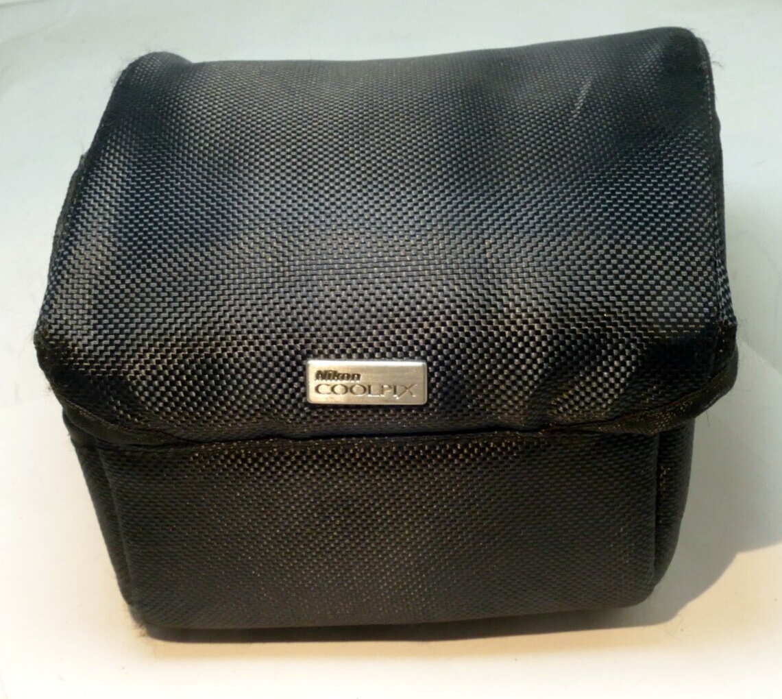 Nikon Soft Case Pouch for coolpix or D3500 camera small 5X5X4"