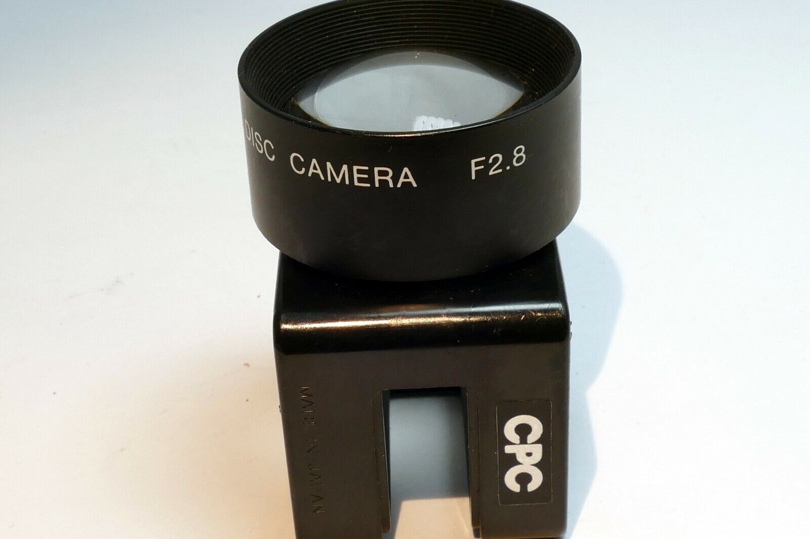 CONVERSION LENS FOR DISC CAMERA 1.5XX  ~ F2.8  AS IS