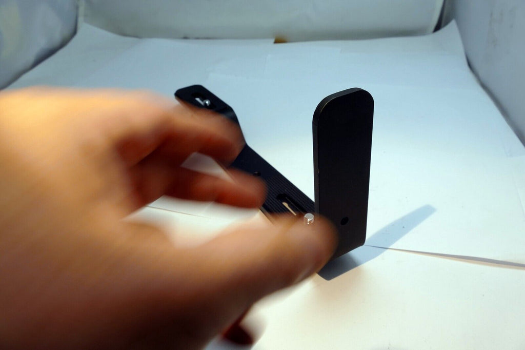 Nikon SK-E900 flash bracket for Coolpix 900S 950 990 995 4500 camera