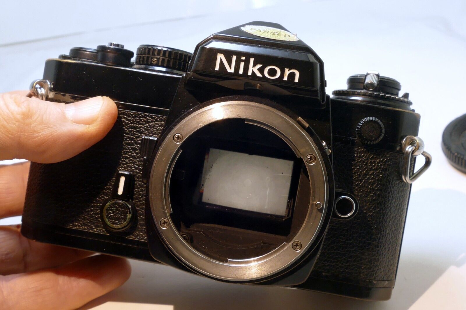 Nikon FE Black 35mm SLR Film Camera Body Only - tested, works good