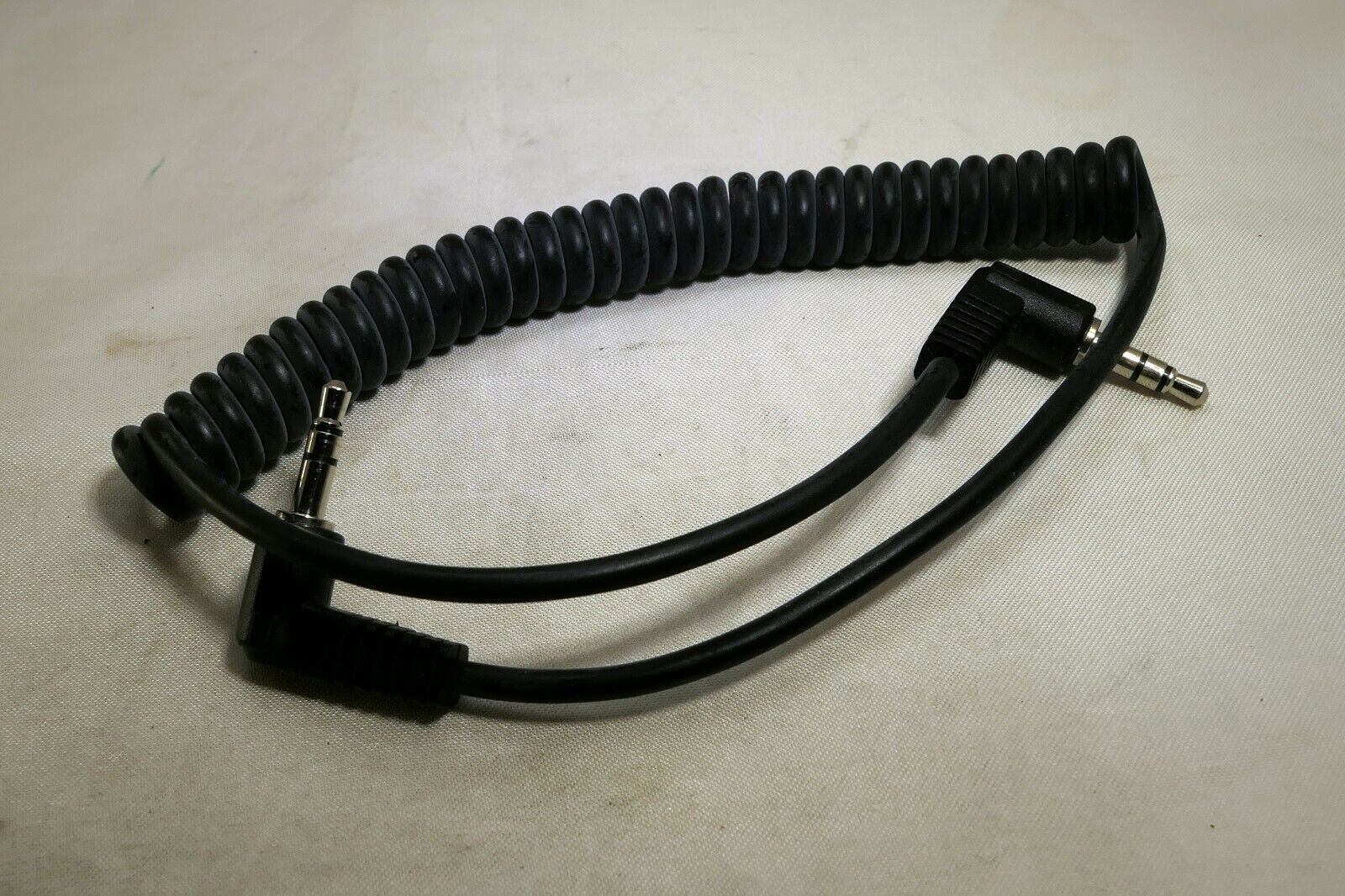 Azden 3.5mm Audio cable Male to Male Stereo XG for shotgun microphone EOM Genuin