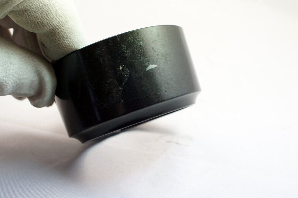 Promaster Lens hood twist on type (unknown model) 61mm ID